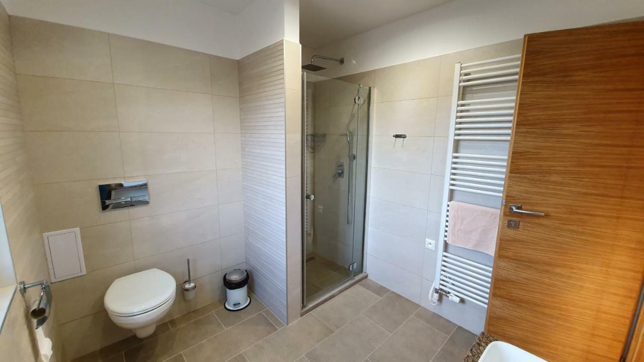 Chaty Krusetnica S Luxusnym Privatnym Wellness Экстерьер фото