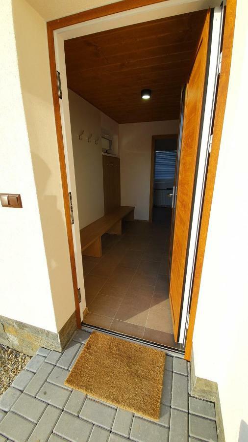 Chaty Krusetnica S Luxusnym Privatnym Wellness Экстерьер фото